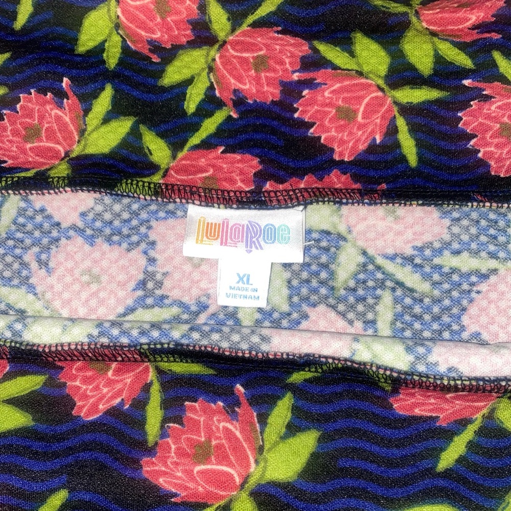 NWT LuLaRoe Cassie Skirt - Picture 4 of 12